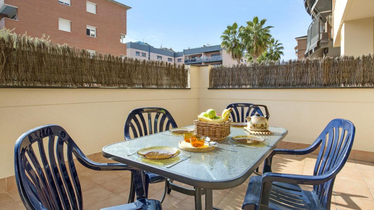 2P-51 - Lloret De Mar Zewnętrze zdjęcie